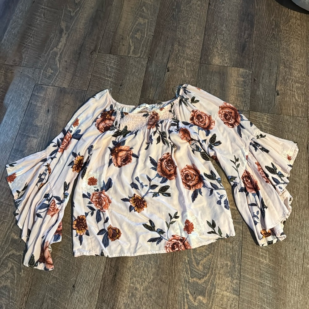 Off the shoulder NWOT dusty pink rose shirt